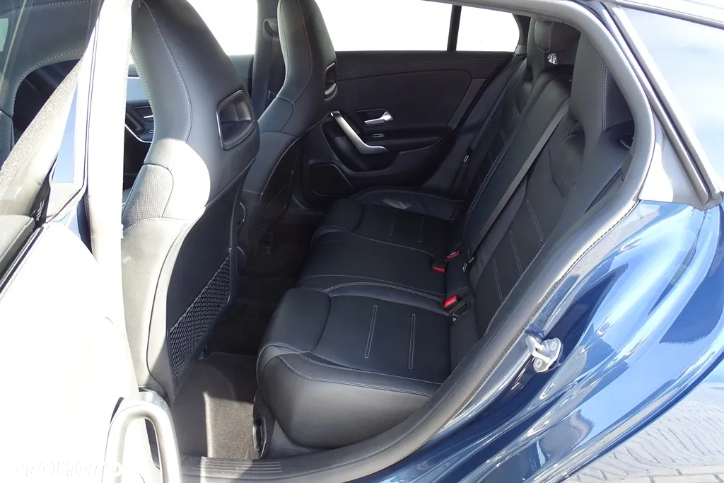 Mercedes-Benz CLA 220 d AMG Line 8G-DCT - 20