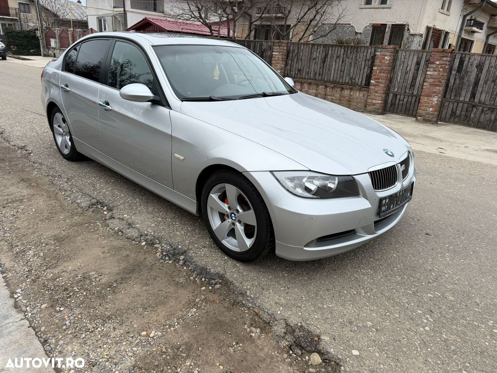 BMW Seria 3 318i - 1
