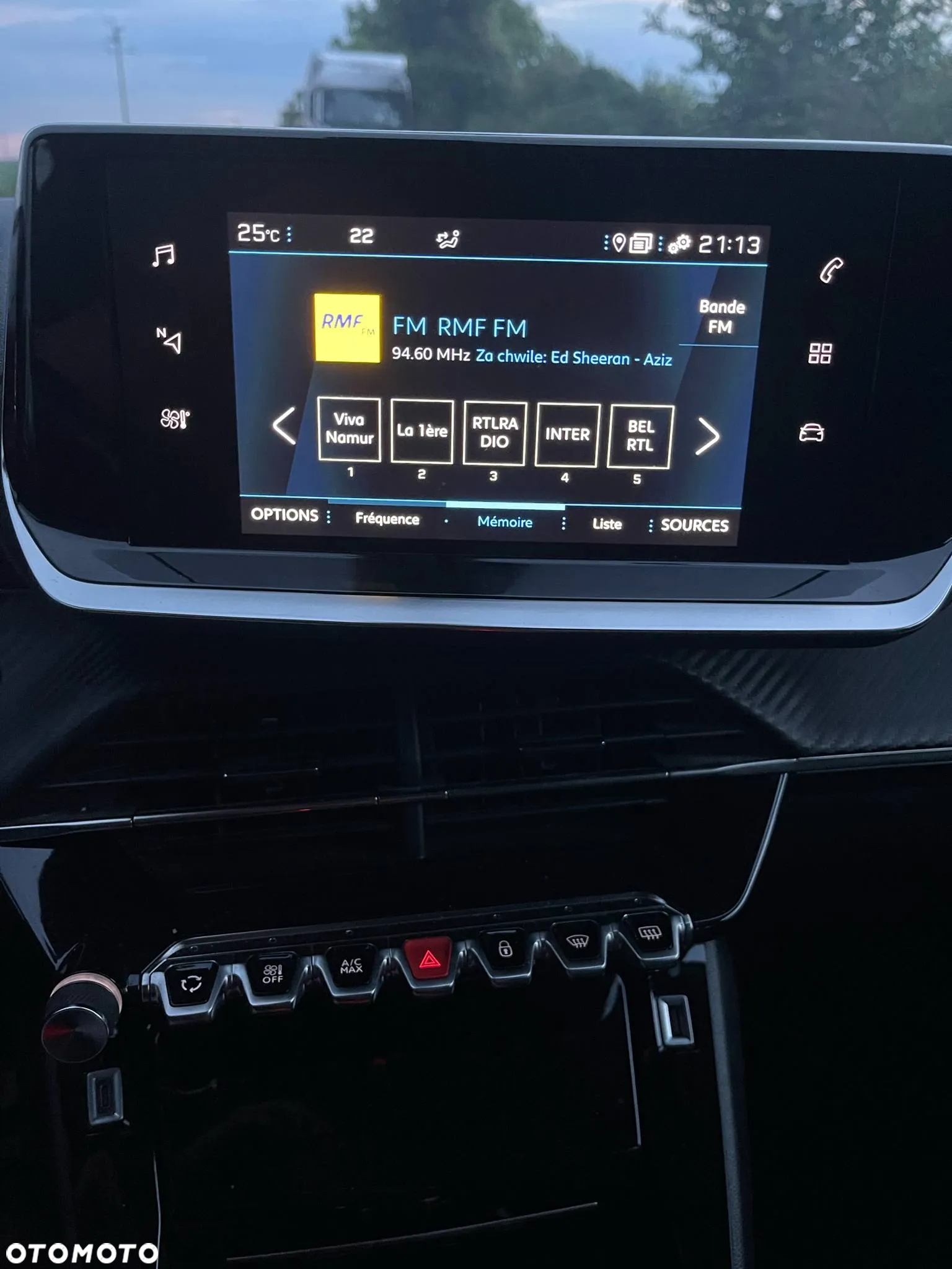 Peugeot 2008 BlueHDi 130 Allure S&S EAT8 - 12