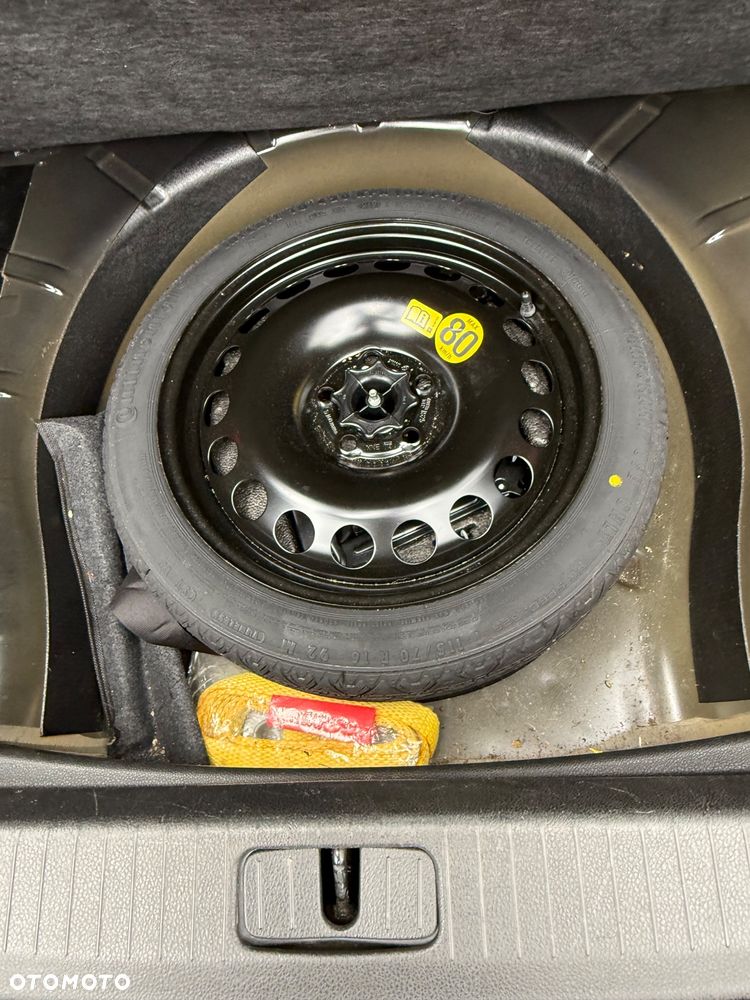 Opel Astra 1.6 Essentia - 8