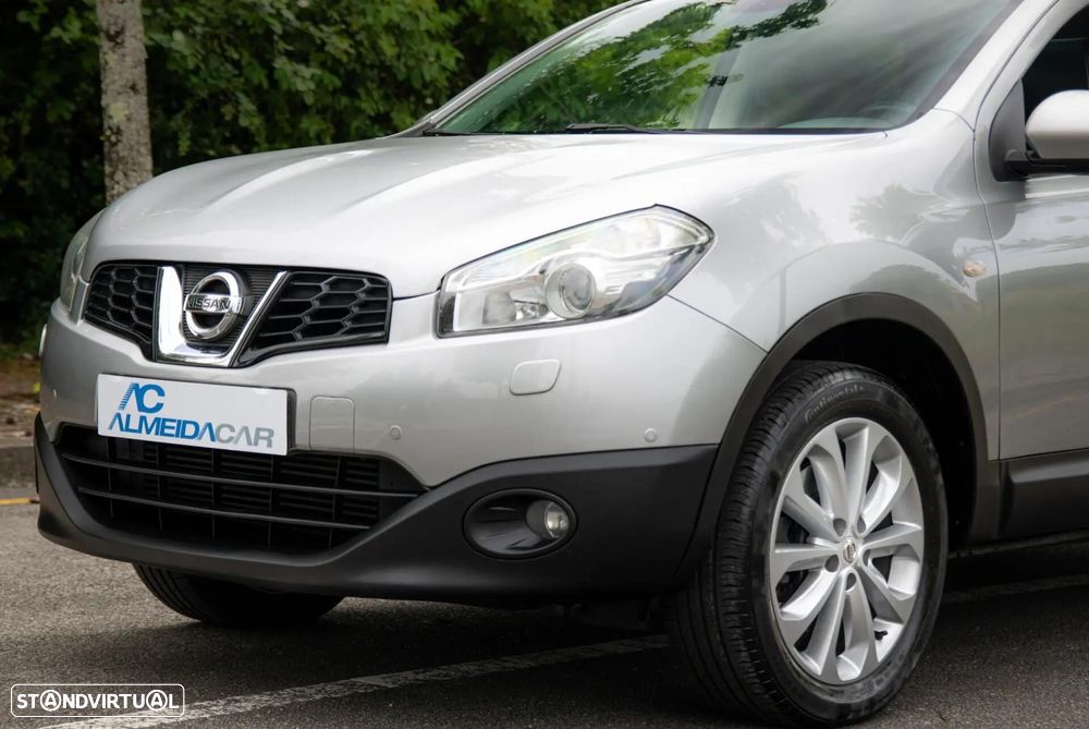Nissan Qashqai +2 - 23