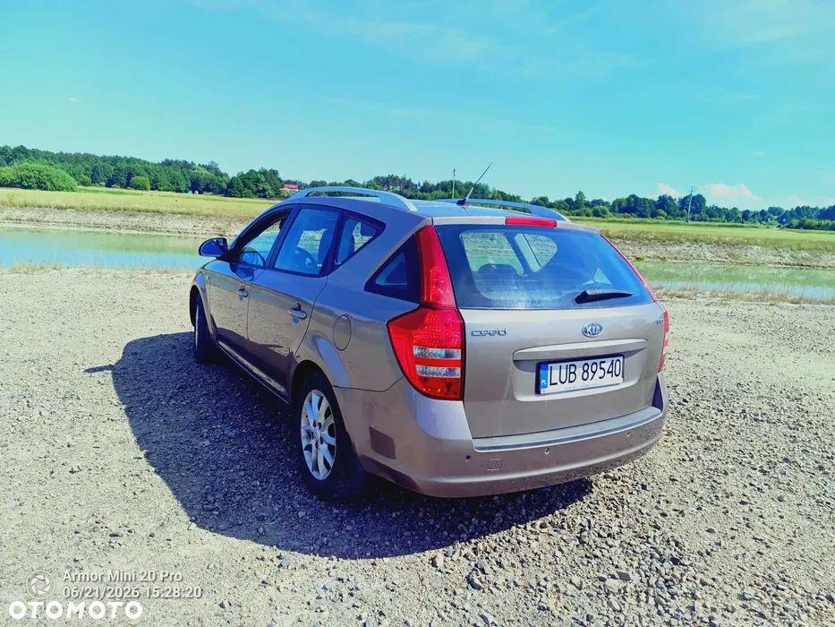 Kia Ceed 2.0 crdi Optimum - 4