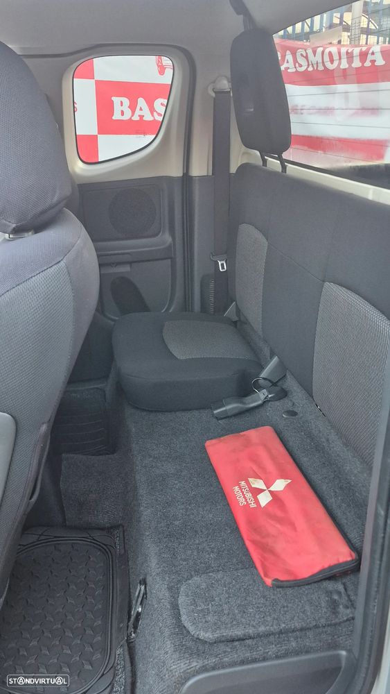 Mitsubishi L200 - 9
