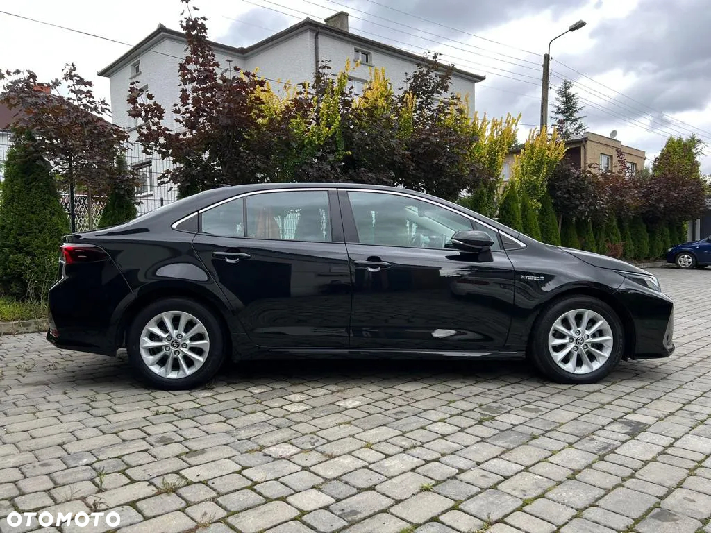 Toyota Corolla - 10