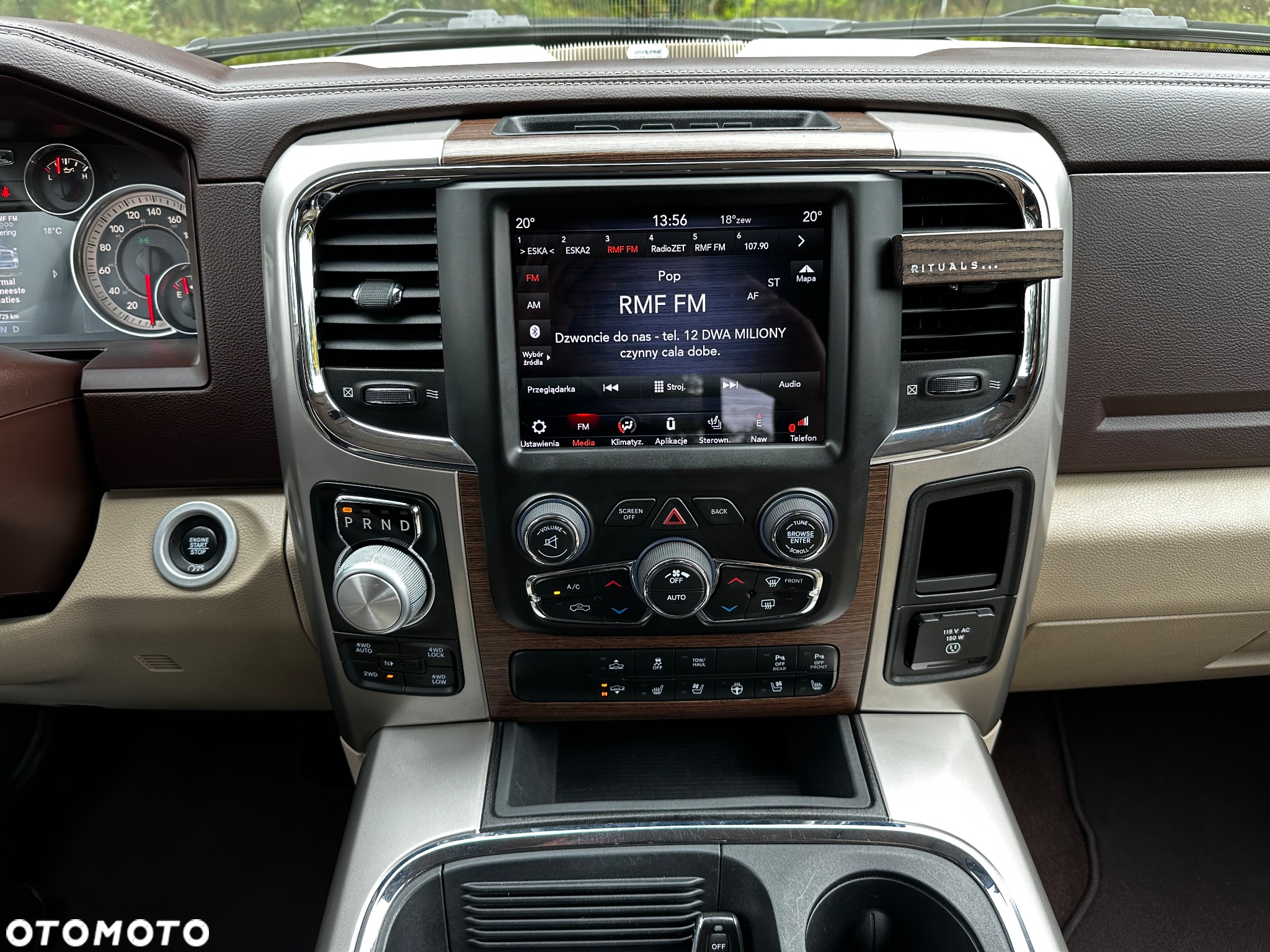 Dodge RAM 1500 5.7 4x4 - 18