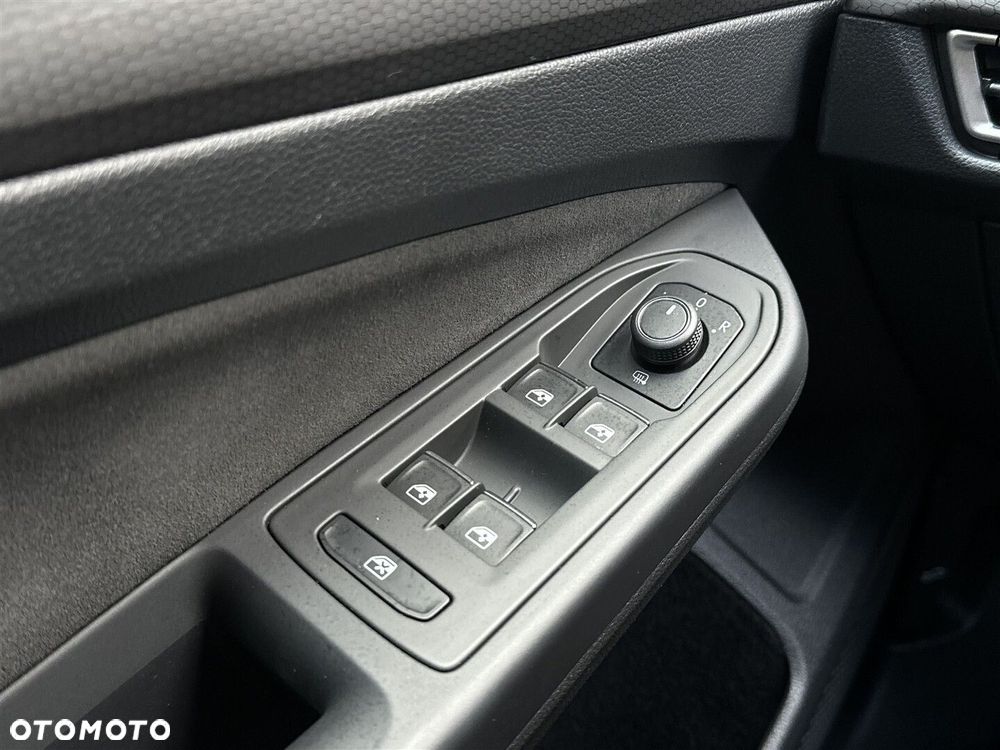 Volkswagen Golf - 17