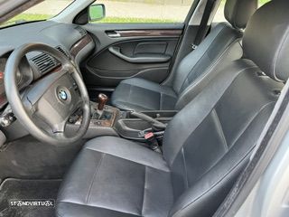 BMW 320 d Sport - 17