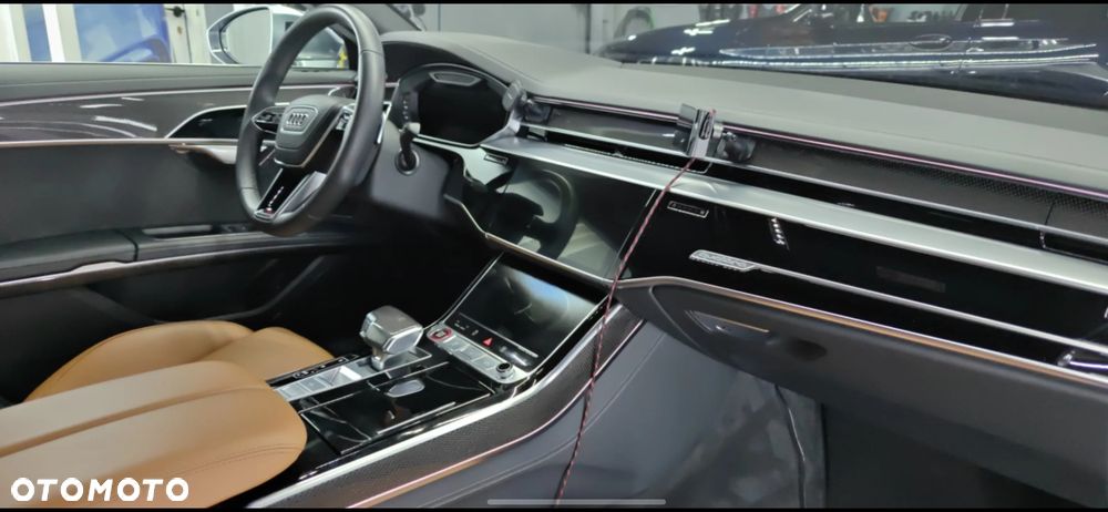 Audi S8 - 20