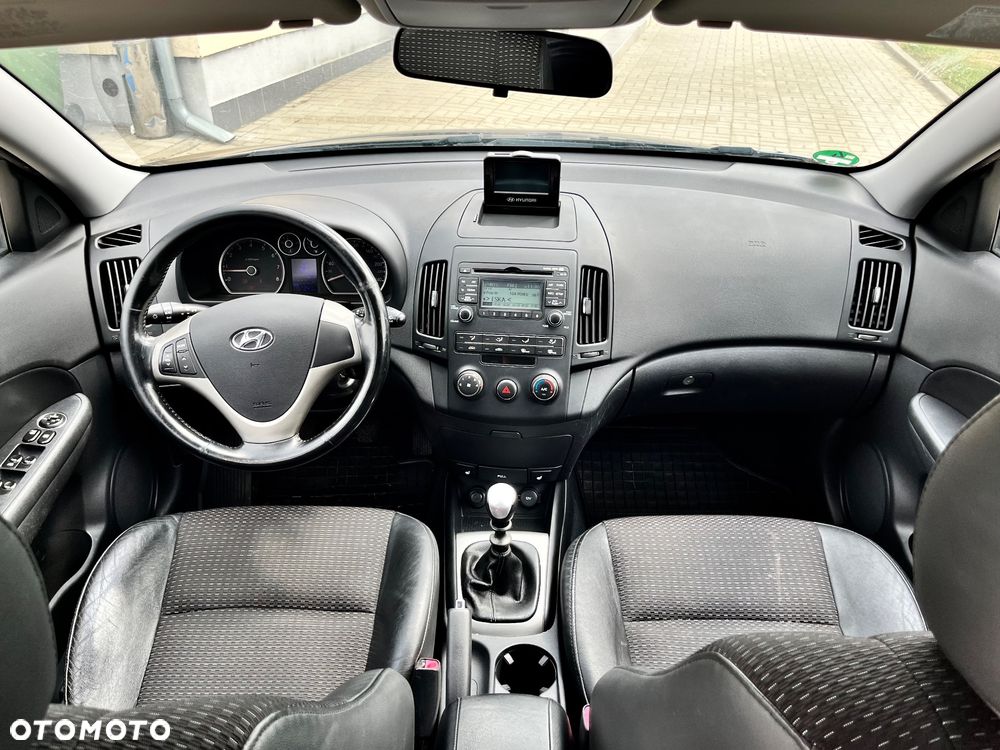 Hyundai i30 1.6 Premium - 18