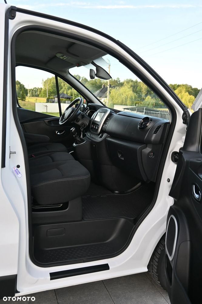 Renault Trafic - 32