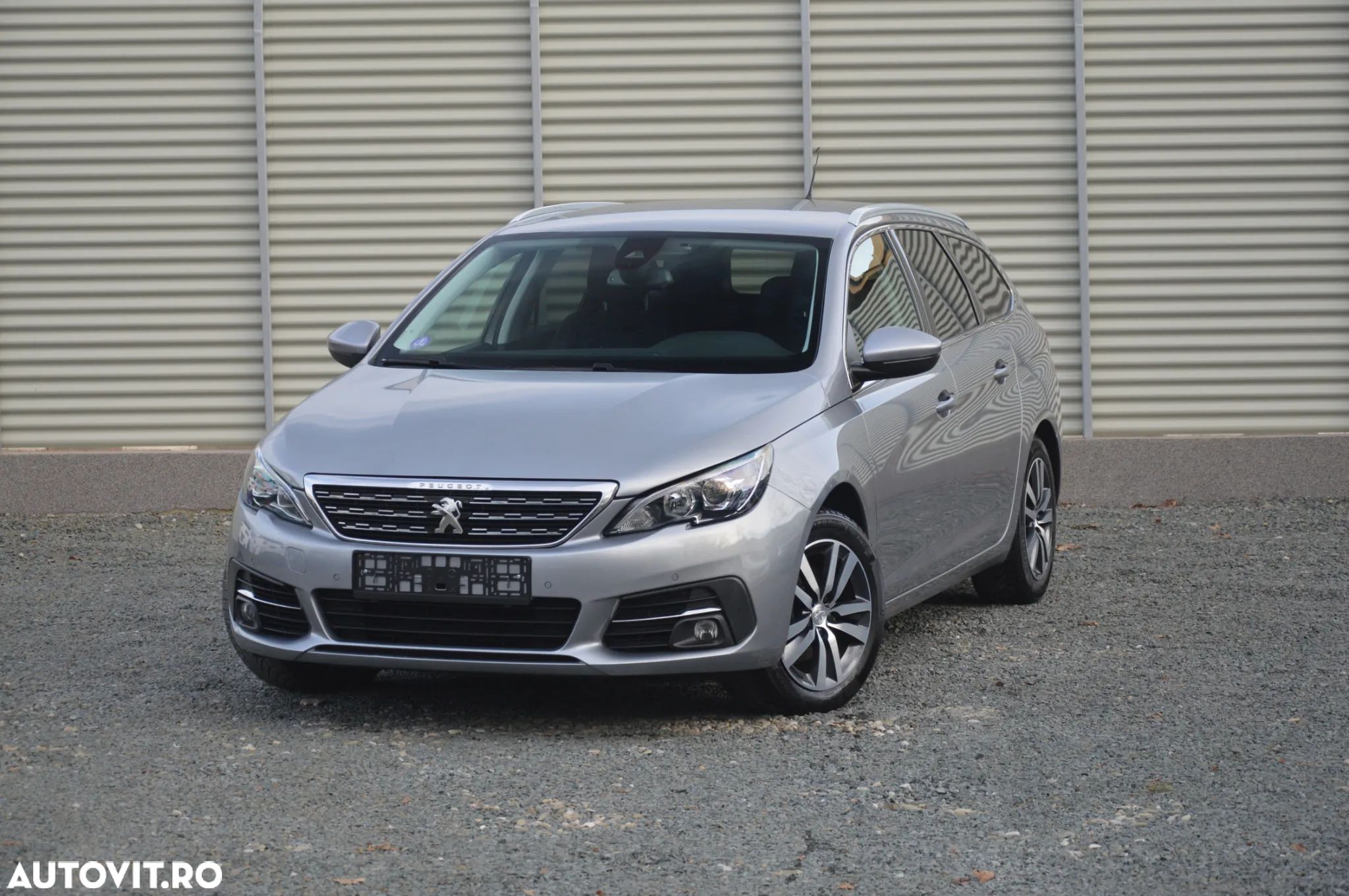 Peugeot 308 - 1