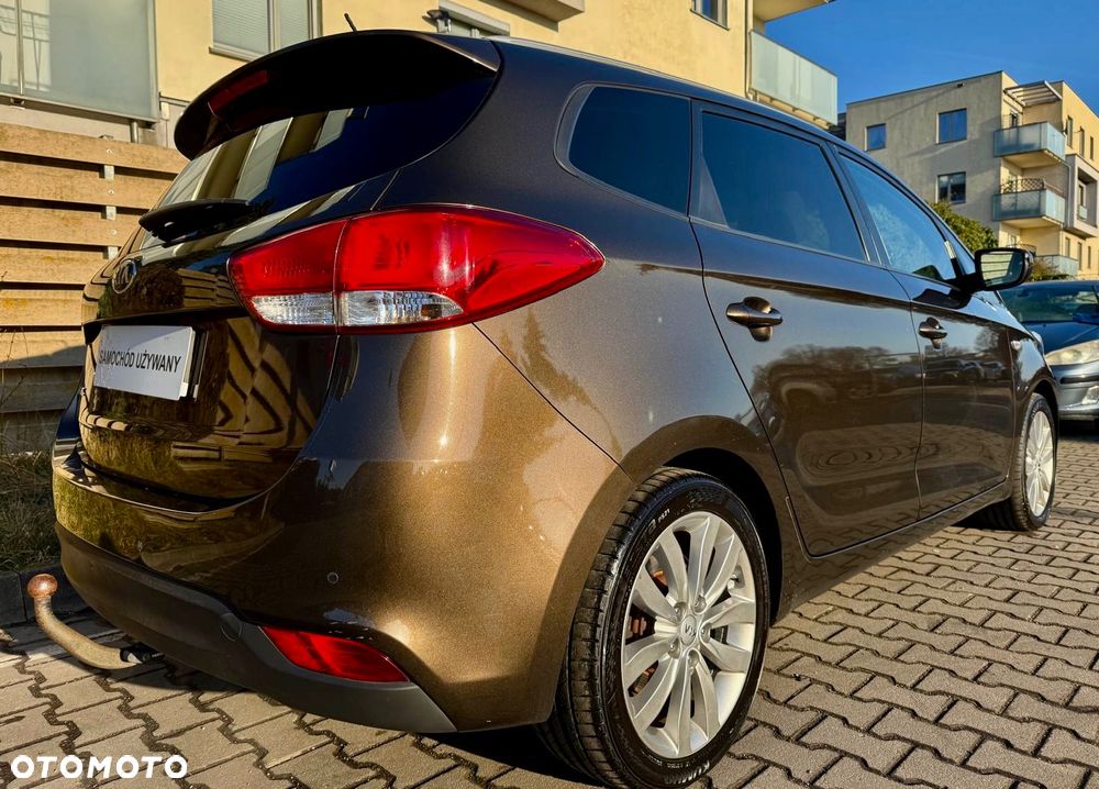Kia Carens 1.6 GDI Dream-Team Edition - 10