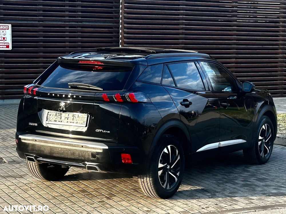 Peugeot 2008 PureTech 130 EAT8 GT Exclusive - 5