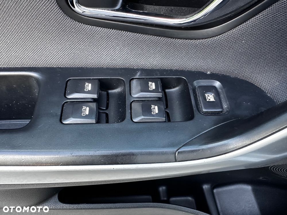 Kia Ceed 1.6 GDI Fifa World Cup Edition - 16