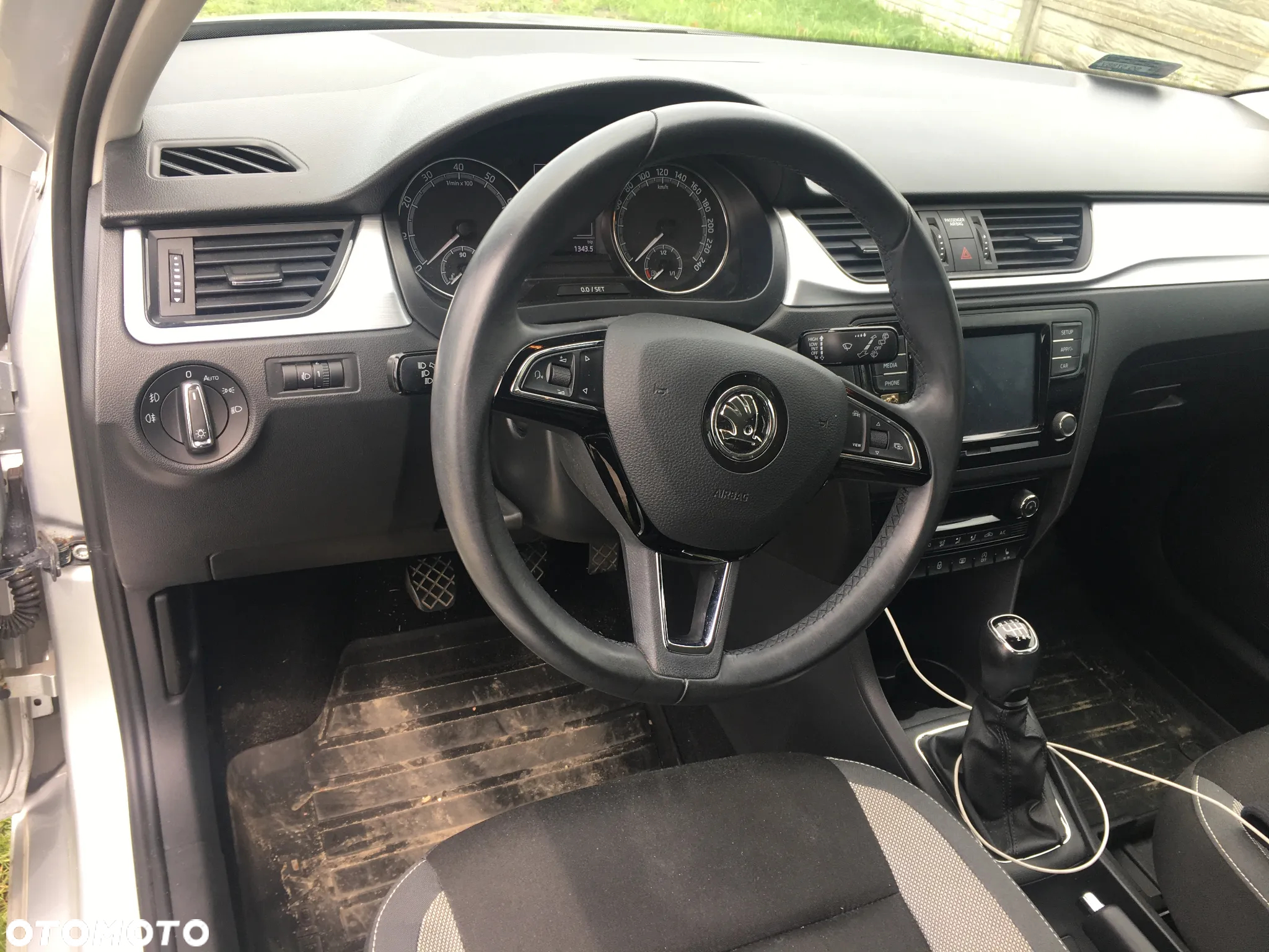 Skoda RAPID 1.0 TSI Ambition - 19