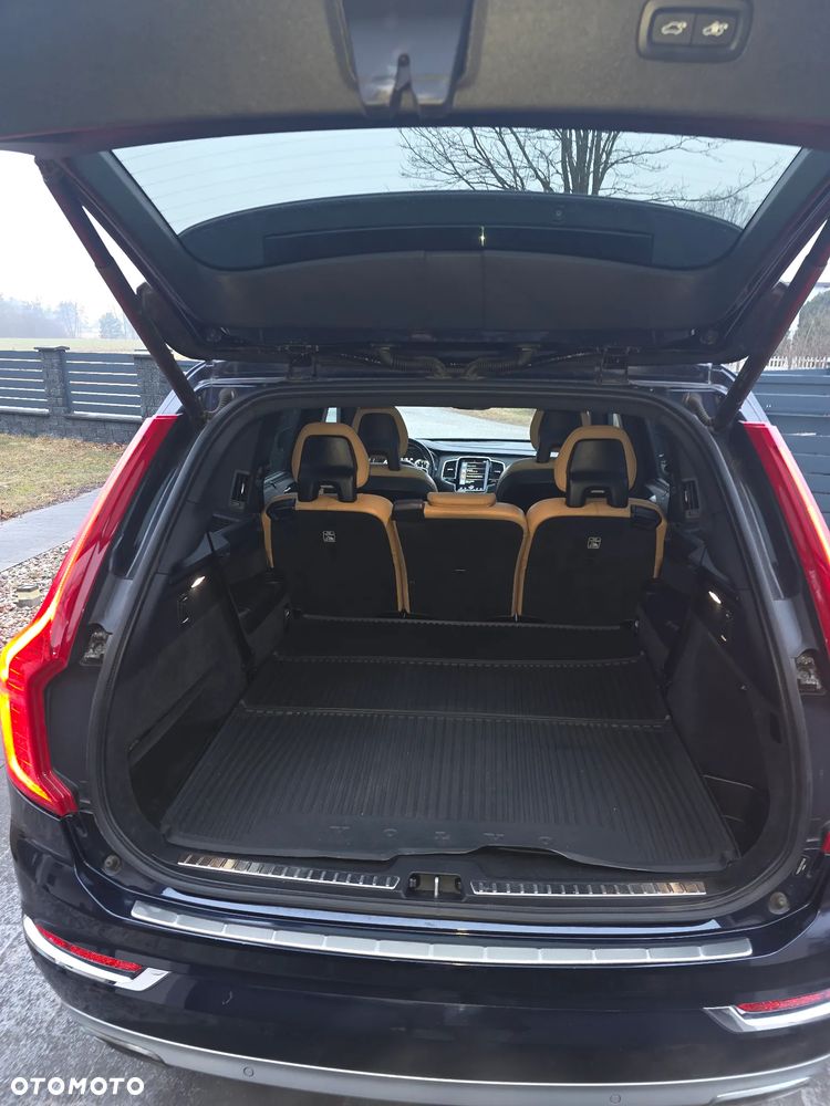 Volvo XC 90 - 39