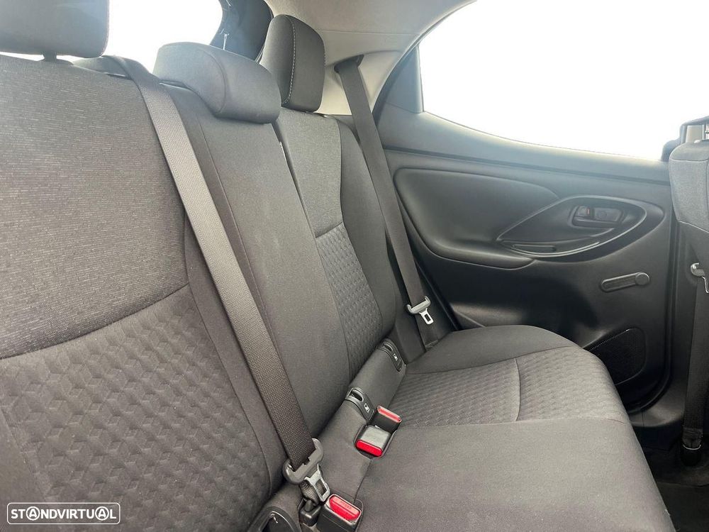 Toyota Yaris - 8