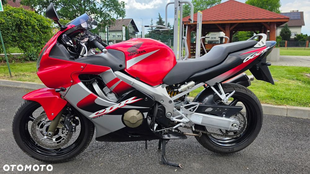 Honda CBR - 1