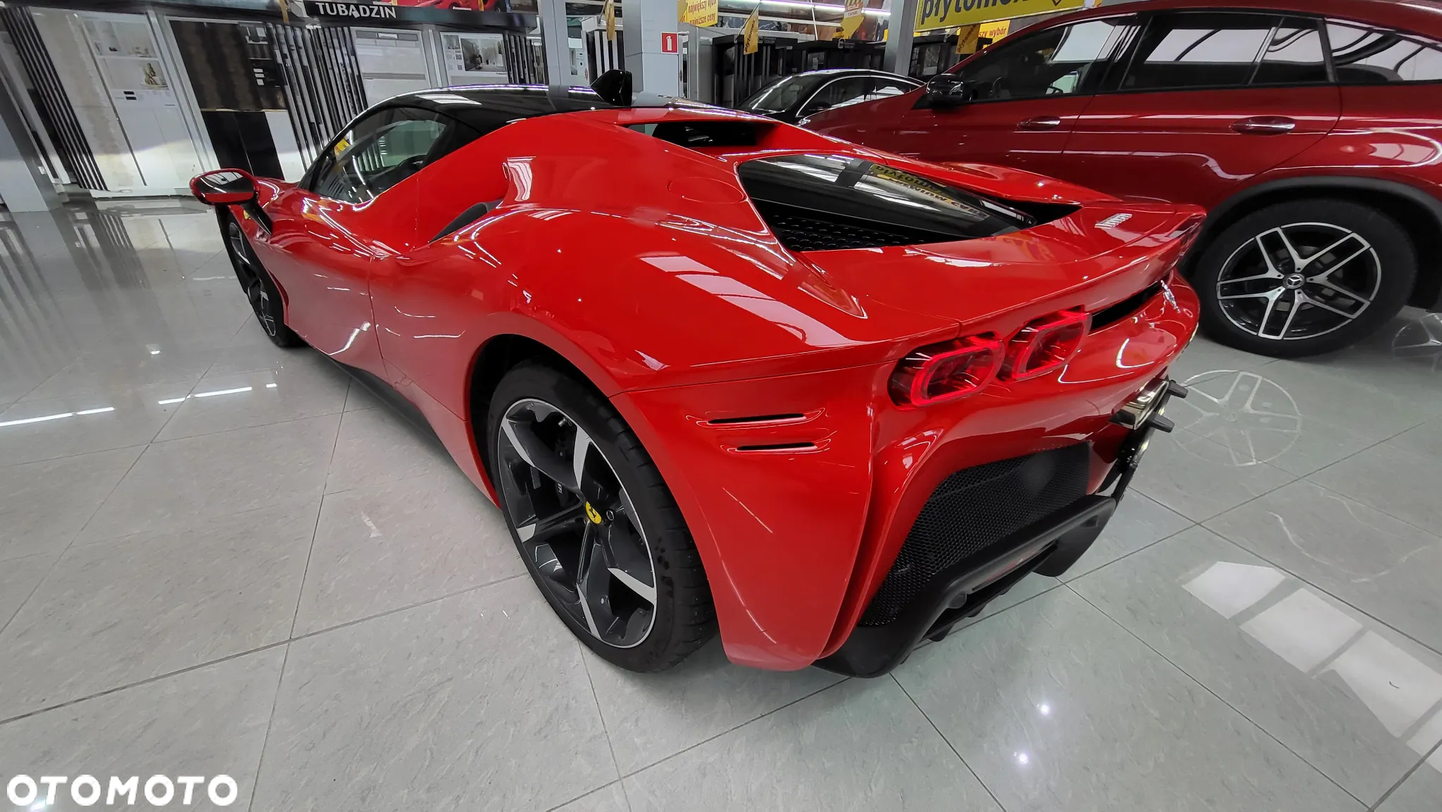Ferrari SF90 Stradale - 15