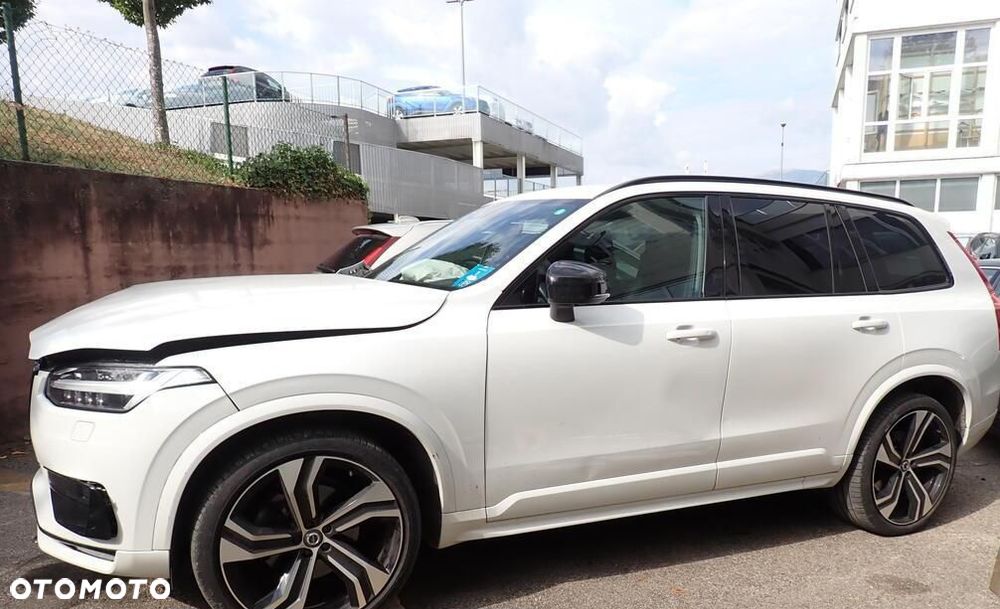 Volvo XC 90 B5 D AWD R-Design 7os - 2