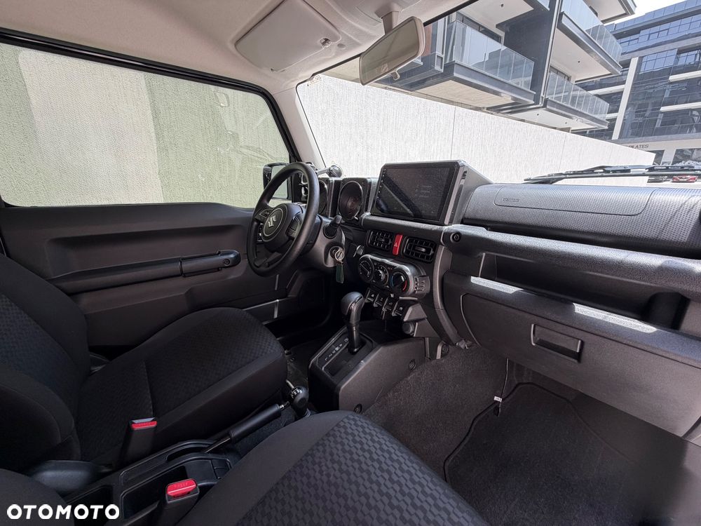Suzuki Jimny 1.5 Elegance - 29
