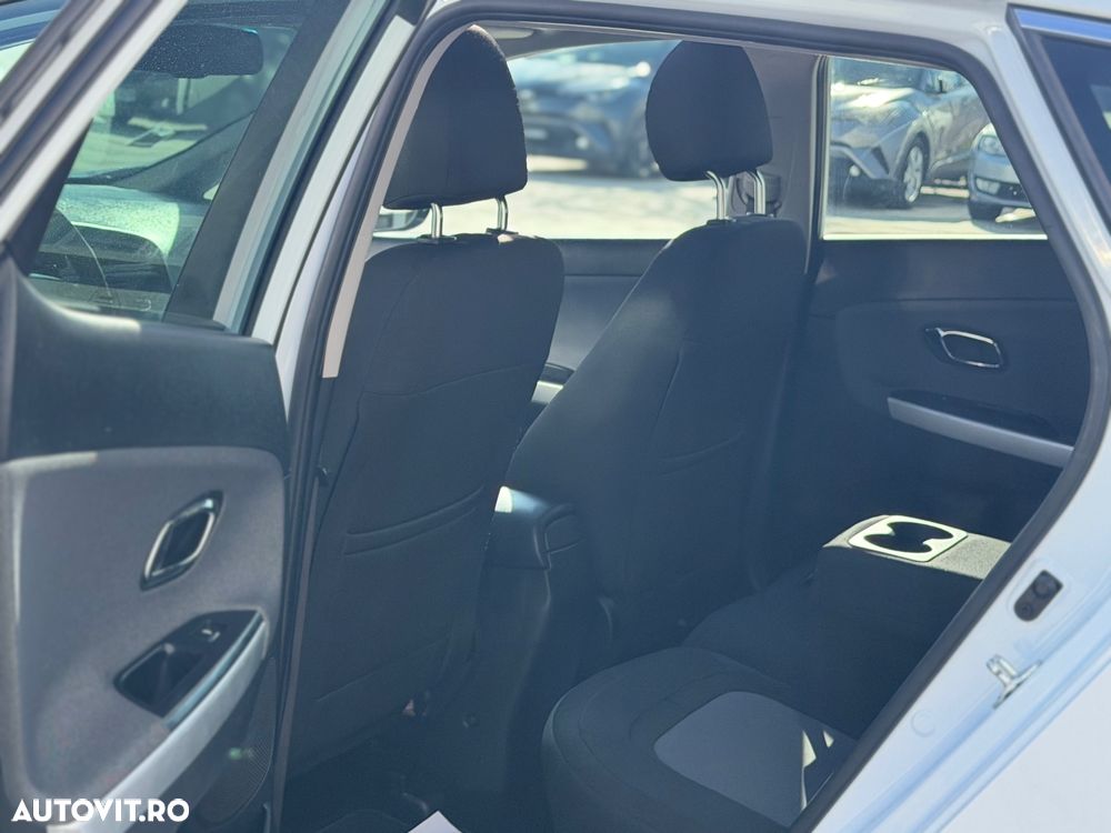 Kia Ceed 1.6 CRDi 128 97g Edition 7 - 22