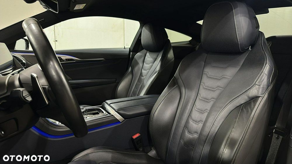 BMW Seria 8 - 10