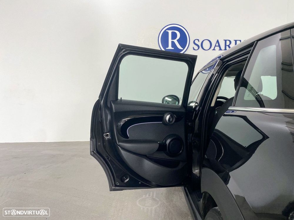 MINI 5 Portas Cooper Auto - 8