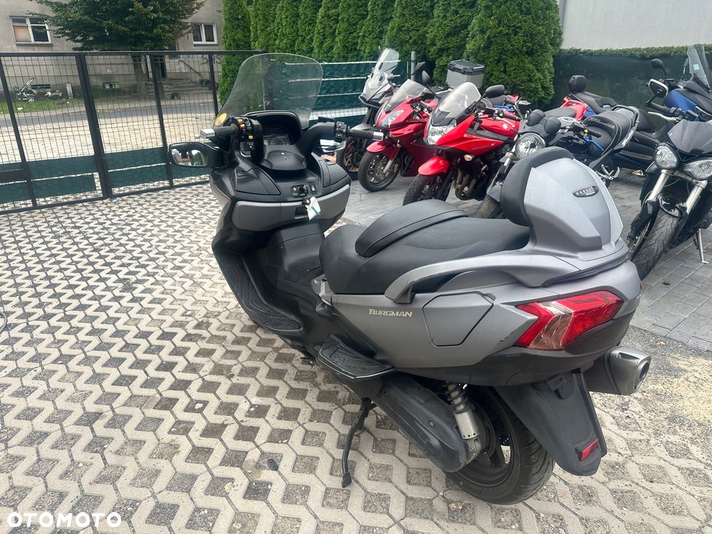 Suzuki Burgman - 8