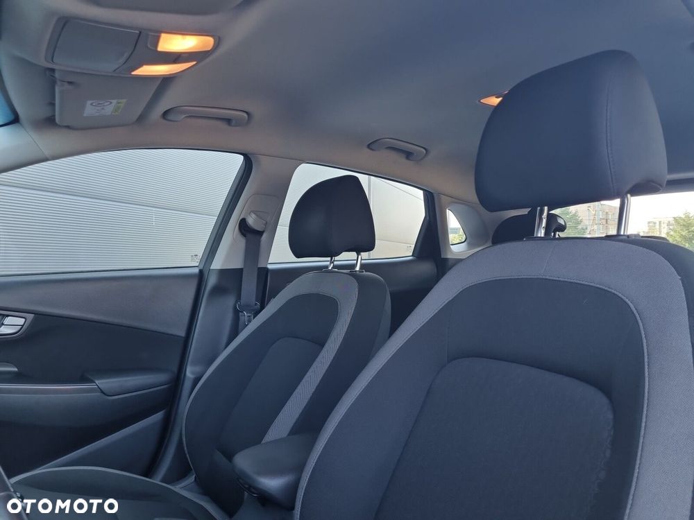 Hyundai Kona - 11
