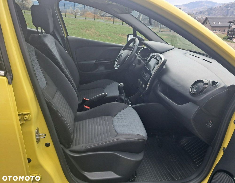 Renault Clio - 9