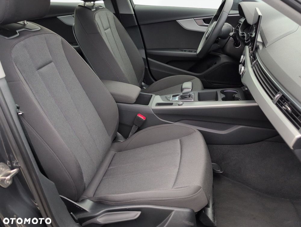 Audi A4 Limousine 35 TFSI mHEV S tronic - 14