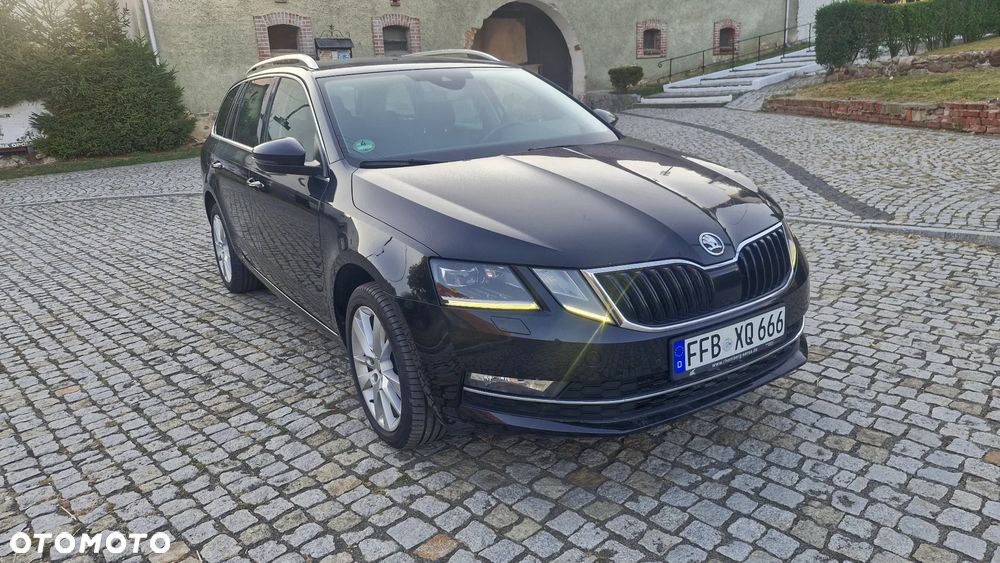 Skoda Octavia 2.0 TDI DSG Exclusive - 3
