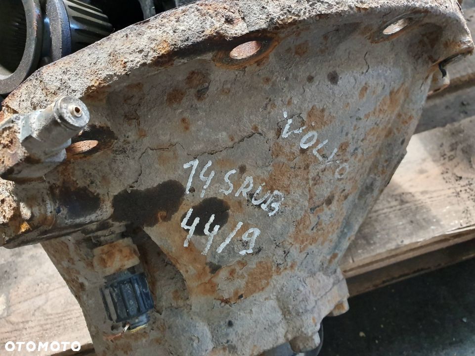 WKŁAD MOSTU TYŁ VOLVO FL 619 44/9 14 ŚRUB - 4