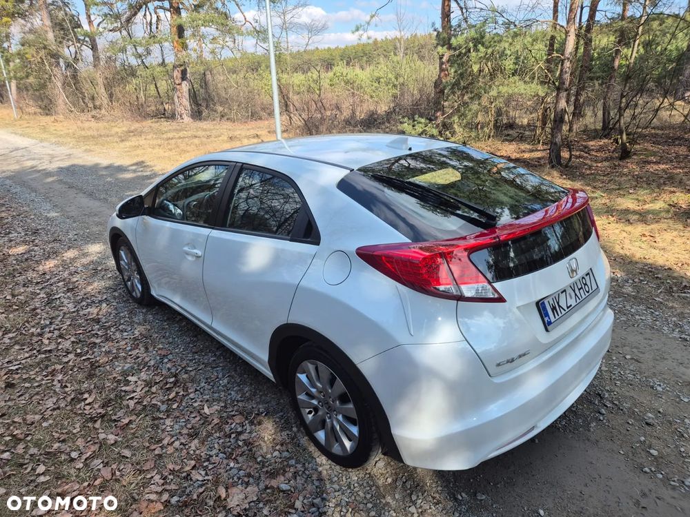 Honda Civic 2.2 i-DTEC Sport - 12
