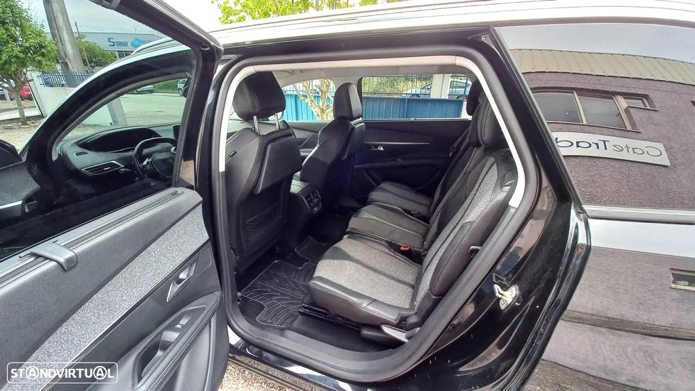 Peugeot 5008 1.5 BlueHDi Allure Pack EAT8 - 20