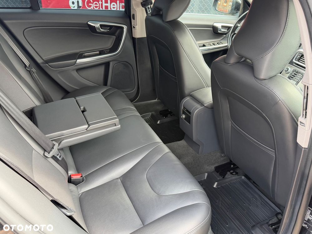 Volvo V60 D4 Drive-E Momentum - 10