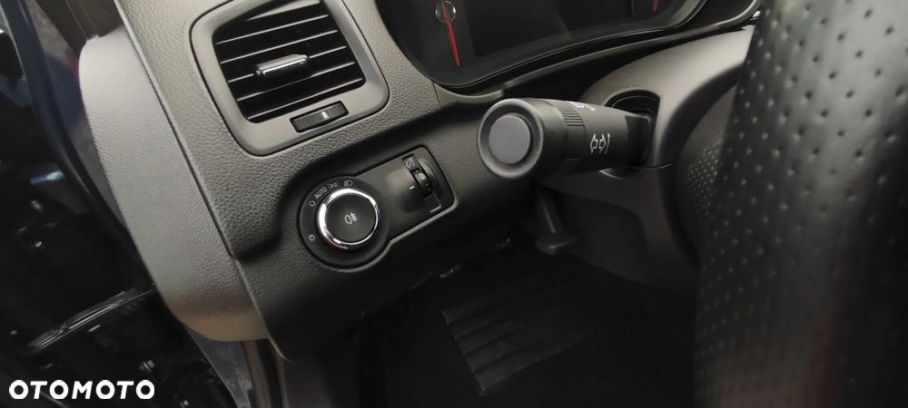 Opel Insignia - 26