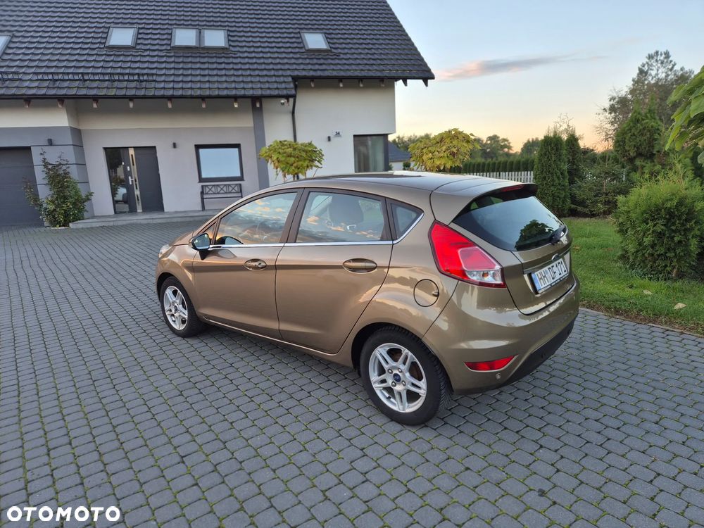 Ford Fiesta - 28