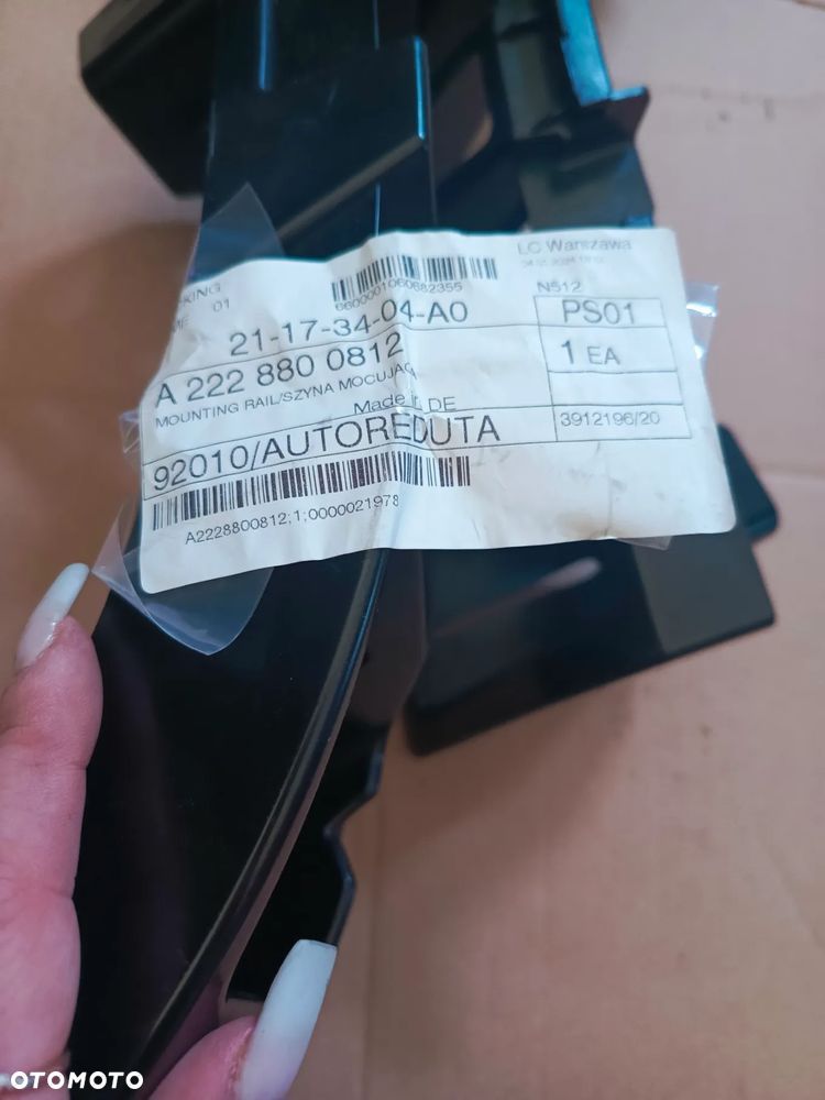 ŚLIZGI ZDERZAKA MERCEDES A2228800712 KOMPLET - 2