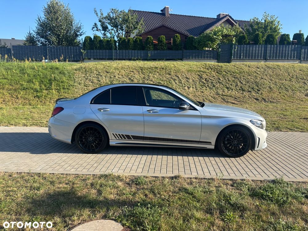 Mercedes-Benz Klasa C 300 9G-TRONIC - 9