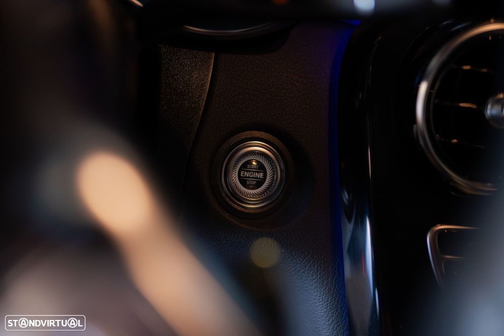 Mercedes-Benz GLC 300 de 4Matic 9G-TRONIC AMG Line - 35