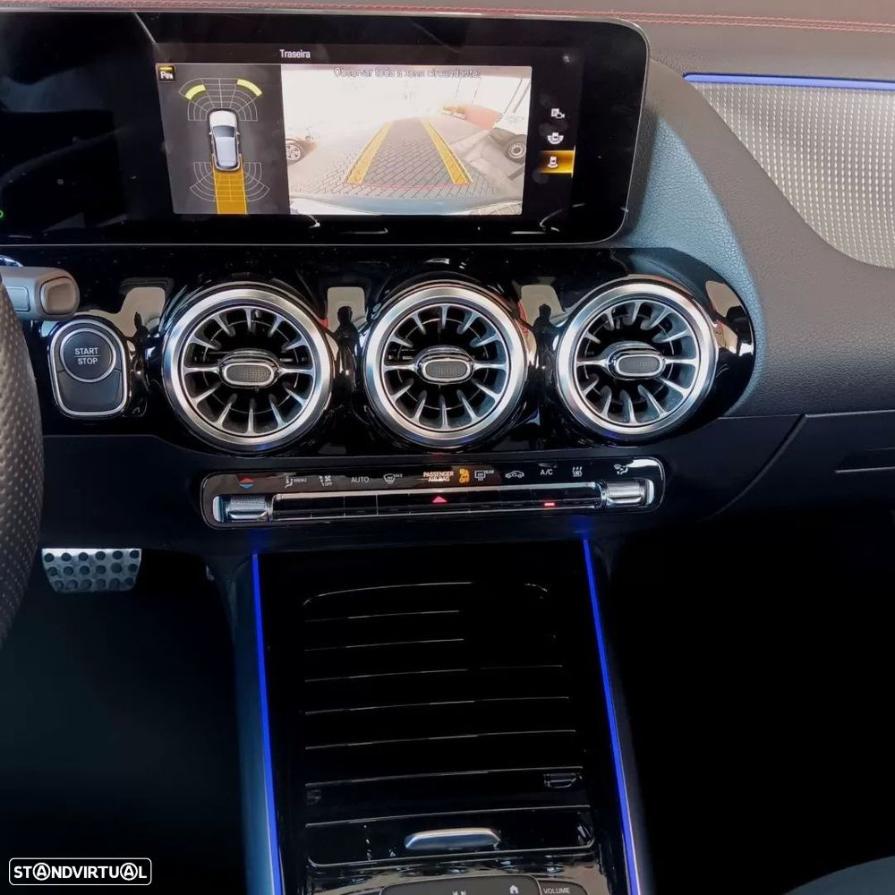 Mercedes-Benz EQA 300 4Matic AMG Line - 24