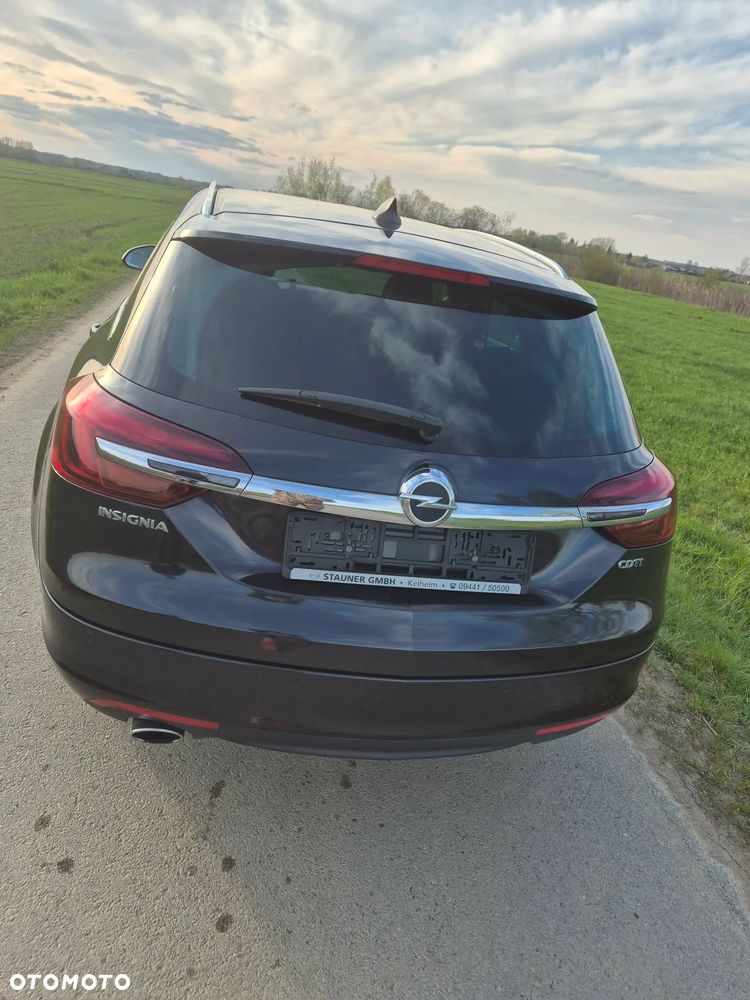 Opel Insignia 2.0 CDTI - 8