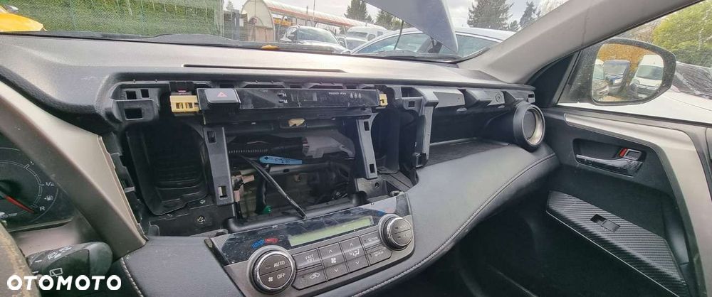 Toyota RAV4 - 12