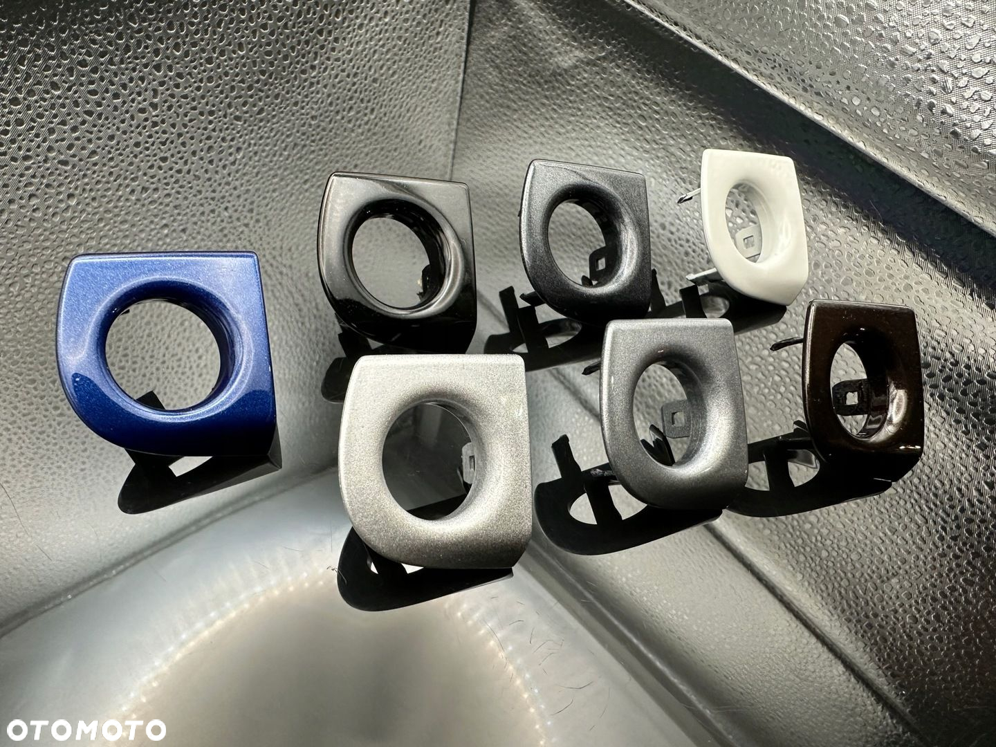 osłona zaślepka klamki drzwi przednich Audi A3 / A4 B6 i B7 8E1837879 ROH - 2