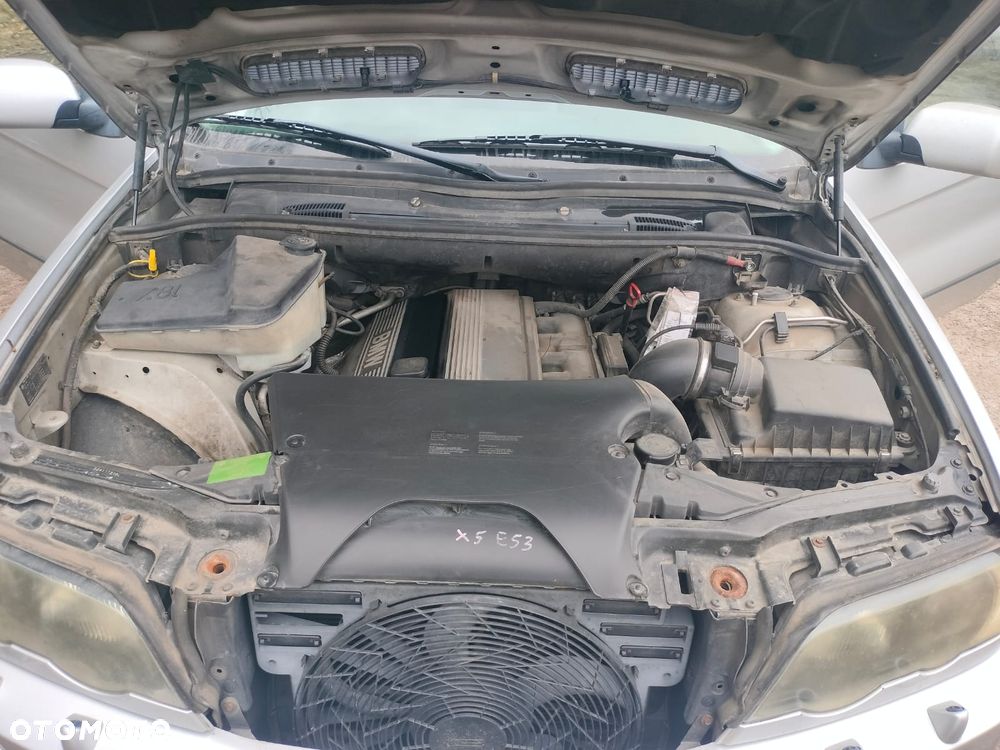 BMW X5 3.0 i - 9