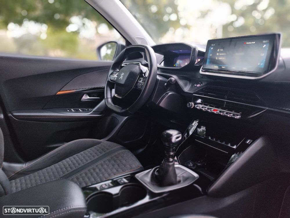 Peugeot 2008 1.2 PureTech Crossway - 11
