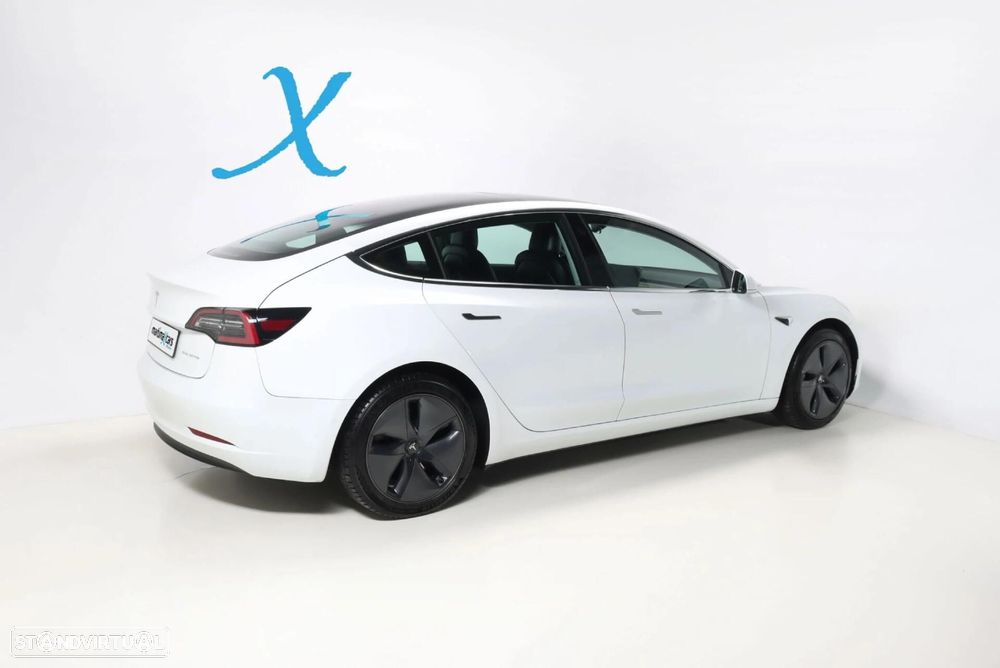 Tesla Model 3 - 5