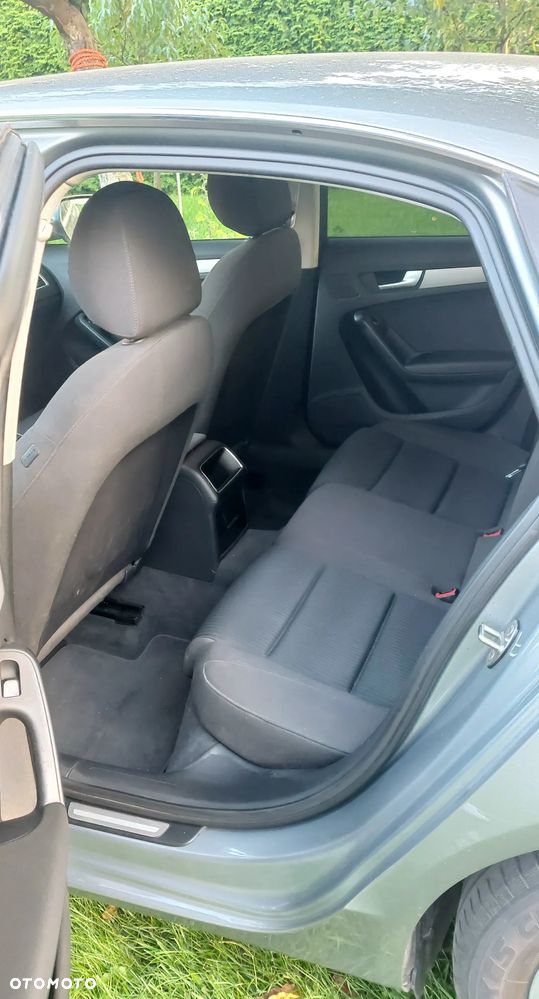 Audi A4 Limousine - 7